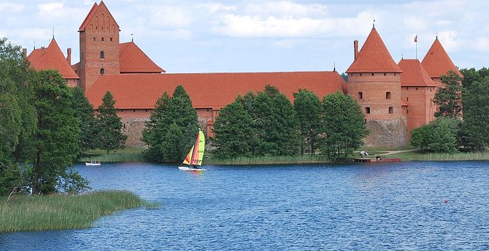 Informacija Trakų r. gyventojams ir svečiams apie Trakų rajono maudyklų vandens kokybę
