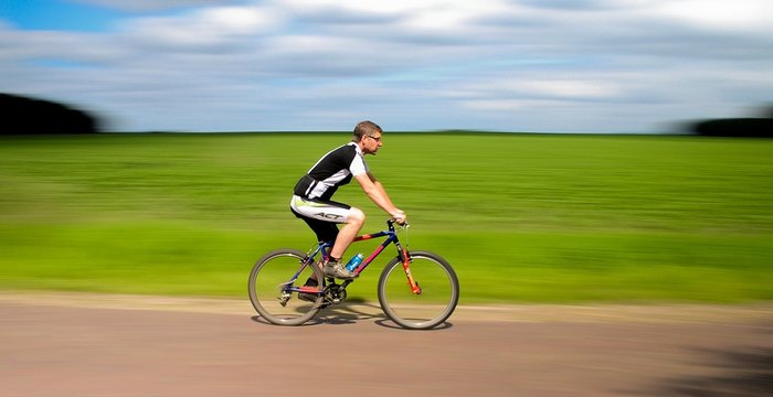 Pasirašyta dviračių-pėsčiųjų tako Gedimino gatvėje, Trakų mieste, rekonstravimo rangos darbų...