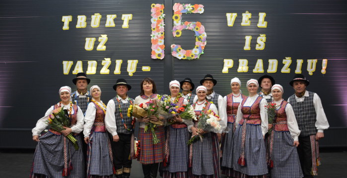 Lentvario šokių kolektyvas „Lendvarė“ pakvietė į 15 metų jubiliejinį koncertą 