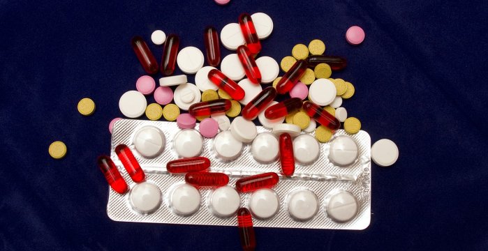 Nepakliūkite į sukčių pinkles – vaistų nuo koronaviruso kol kas nėra!