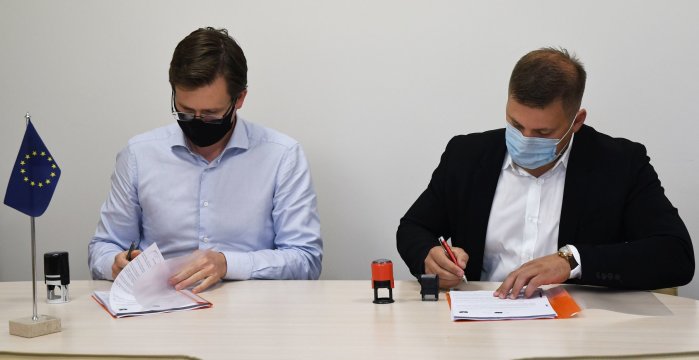 Bevardžio ežeras Lentvaryje virs šiuolaikiška poilsio vieta 