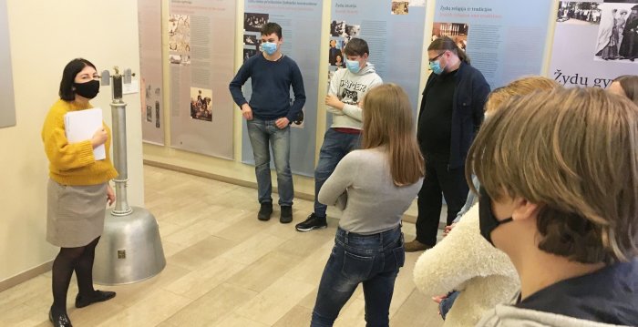 Paluknio moksleiviai Vilniaus Gaono muziejuje pažino žydų istorijos puslapius  