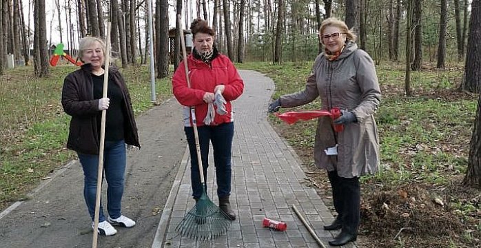 Rūdiškių bibliotekos darbuotojos – akcijoje DAROM!