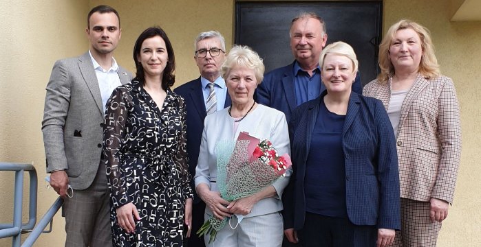 Padėkota baigusiai darbo karjerą Lentvario ambulatorijos vadovei