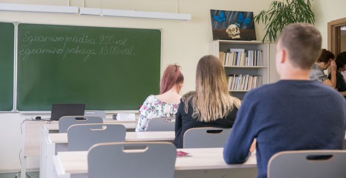 Pirmadienį prasideda brandos egzaminai: ką svarbu žinoti?