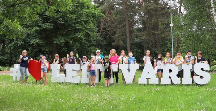 Bibliotekoje šurmuliavo stovykla „BŪK: besidomintis, unikalus ir kūrybiškas 2021“