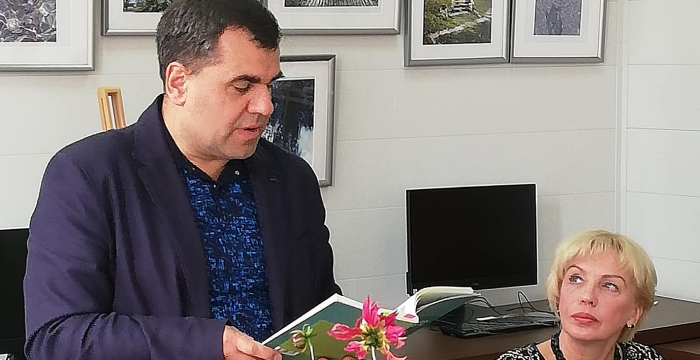 Juozo Žitkausko knyga „Dubeltavos išpažintys“ pristatyta aukštadvariečiams
