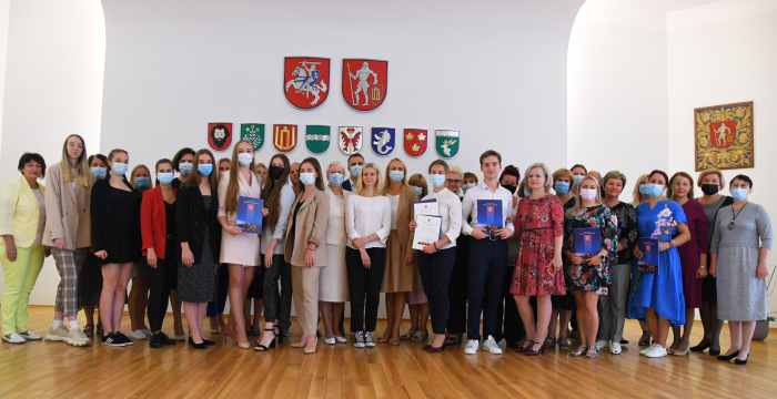 Savivaldybėje pasveikinti šimtukininkai  