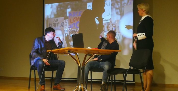 Kviečiame į nemokamą spektaklį! Tausoju, vadinasi, egzistuoju