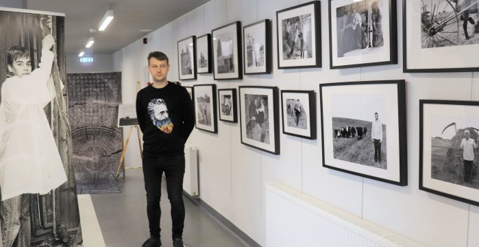Lentvario bibliotekoje – fotografijos paroda „Po dangum“