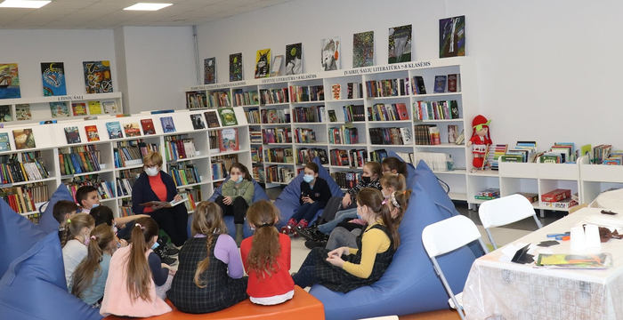Lentvario  bibliotekos „Kūrybiškumo saviraiškos studijos“ grupė ugdo ir fantaziją, ir įgūdžius