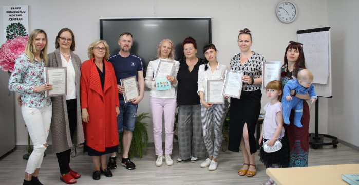 Trakų suaugusiųjų mokymo centre ukrainiečiai mokosi lietuvių kalbos