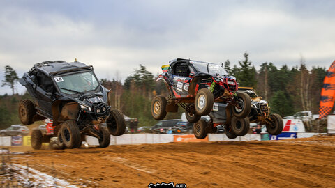 Grendavės seniūnijoje vyko bagių varžybos „SandBox SSV Time Attack“