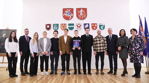 Apdovanoti Trakų rajono savivaldybės 2023 m. jaunimo apdovanojimų nugalėtojai