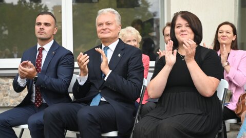 Šalies Prezidentas sveikino Trakų Vytauto Didžiojo gimnazijos bendruomenę