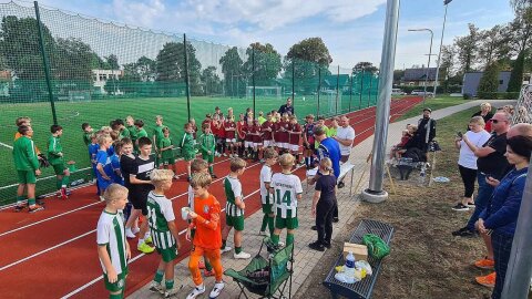Naująjį Rūdiškių stadioną jau išbandė jaunųjų futbolininkų turnyras