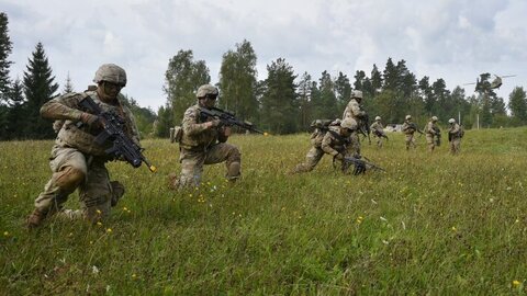 Spalio 7, 14 ir 28 d. Trakų rajono savivaldybės teritorijoje vyks Lietuvos kariuomenės pratybos