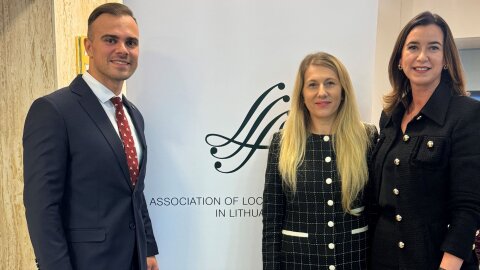 Įvyko neeilinis Lietuvos savivaldybių asociacijos narių suvažiavimas