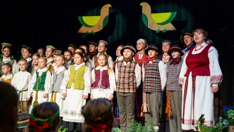 Folkloro šventė „Suprašė žvirblalis visus paukštelius“ subūrė bendraminčius iš visos Lietuvos