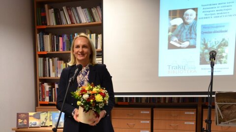 Trakų viešojoje bibliotekoje pristatyta 6-oji pedagogės M. Draugelienės knyga