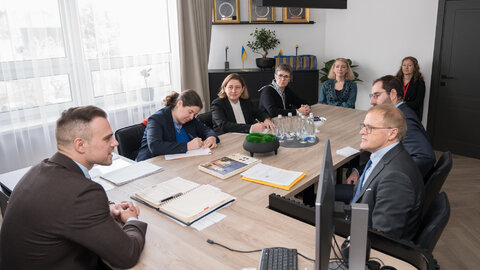 Savivaldybėje apsilankė Versalio administracinio apeliacinio teismo atstovai