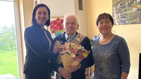 95-mečio proga pasveikintas Lentvario seniūnijos gyventojas Augustas Osvaldas