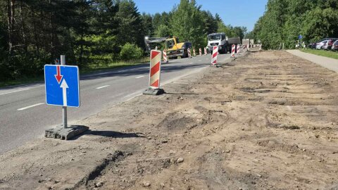 Startavo Arakalnio projekto darbai: pradėtas privažiuojamojo kelio kapitalinis remontas