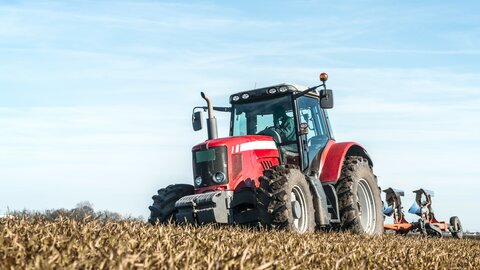Skelbiamas traktorių ir traktorinių priekabų techninių apžiūrų 2026 m. grafikas