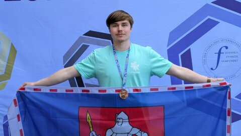 Trakų rajono stipendininkas Armandas Grinkevičius tarptautinėje olimpiadoje